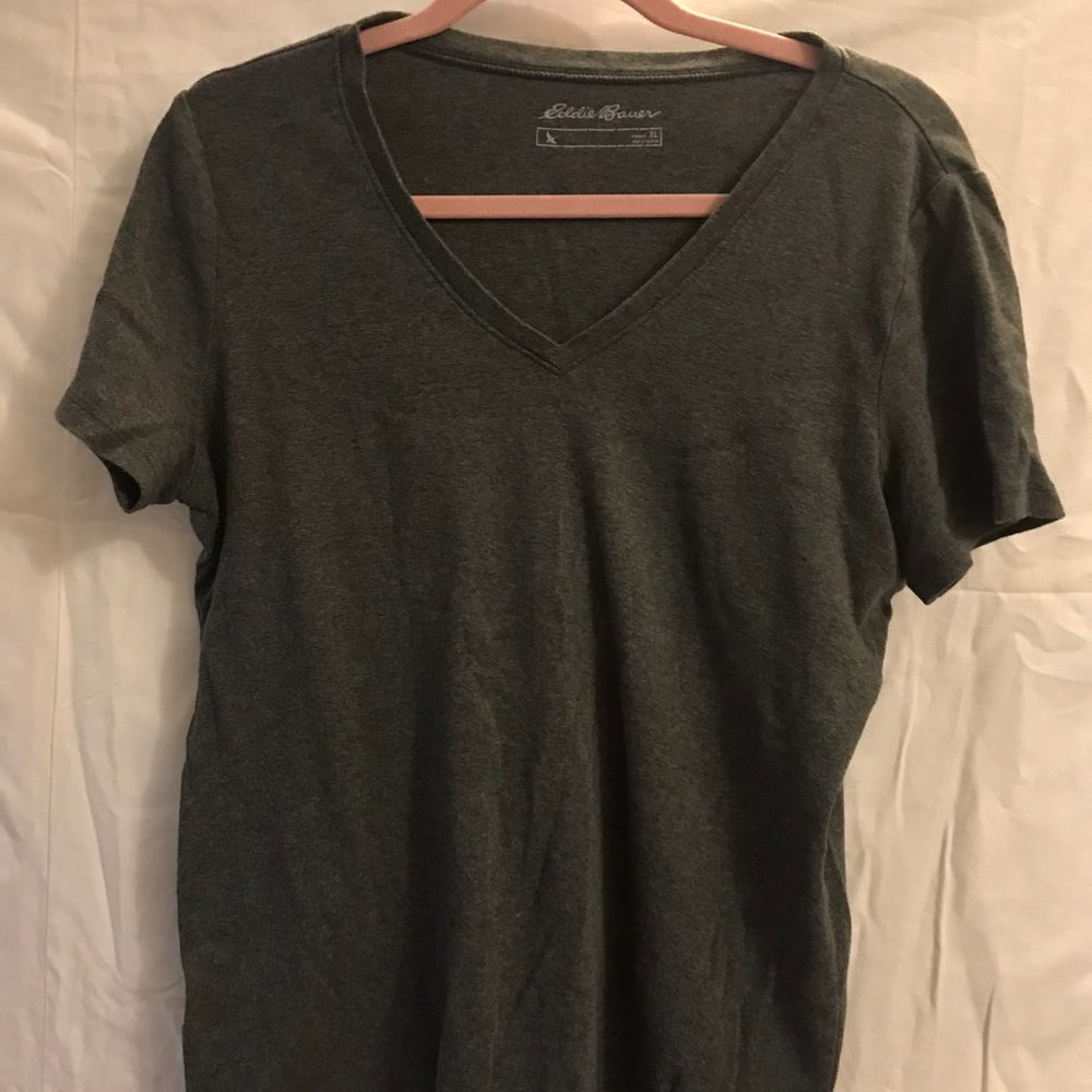 Eddie Bauer Dark Grey T-Shirt; size XL